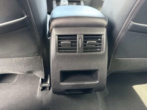 Used 2024 Mitsubishi Outlander SE FWD image 20