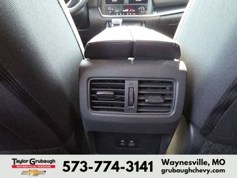 Used 2023 Nissan Rogue SV AWD/4WD image 30