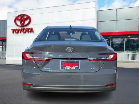 Used 2025 Toyota Camry LE FWD image 6