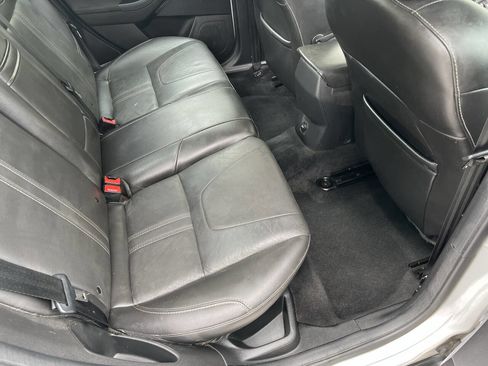 Used 2012 Ford Focus Titanium FWD image 12