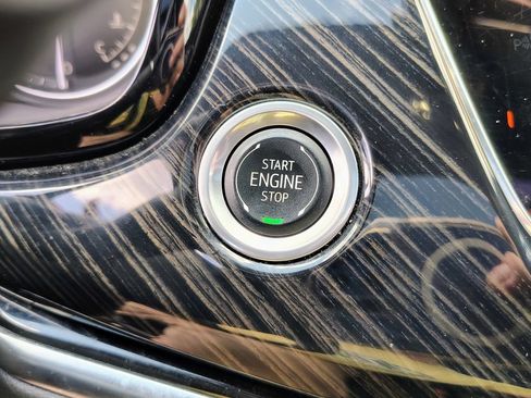 Used 2024 Cadillac XT6 Premium Luxury w/ LPO, Floor Liner Package AWD/4WD image 31