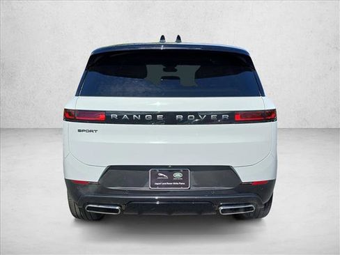 Used 2024 Land Rover Range Rover Sport SE AWD/4WD image 6