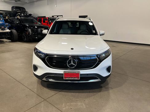 Used 2023 Mercedes-Benz EQB 300 4MATIC image 8