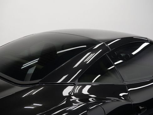 Used 2015 Ferrari California T RWD image 18