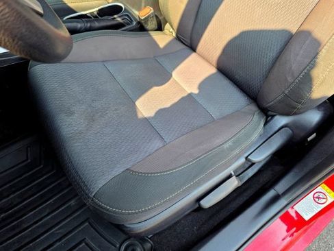 Used 2017 Toyota Corolla LE w/ Carpet Mat Package (TMS) FWD image 37