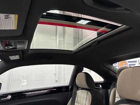 Used 2018 Volkswagen Beetle 2.0T Coast w/ Coast Lighting Package FWD image 32