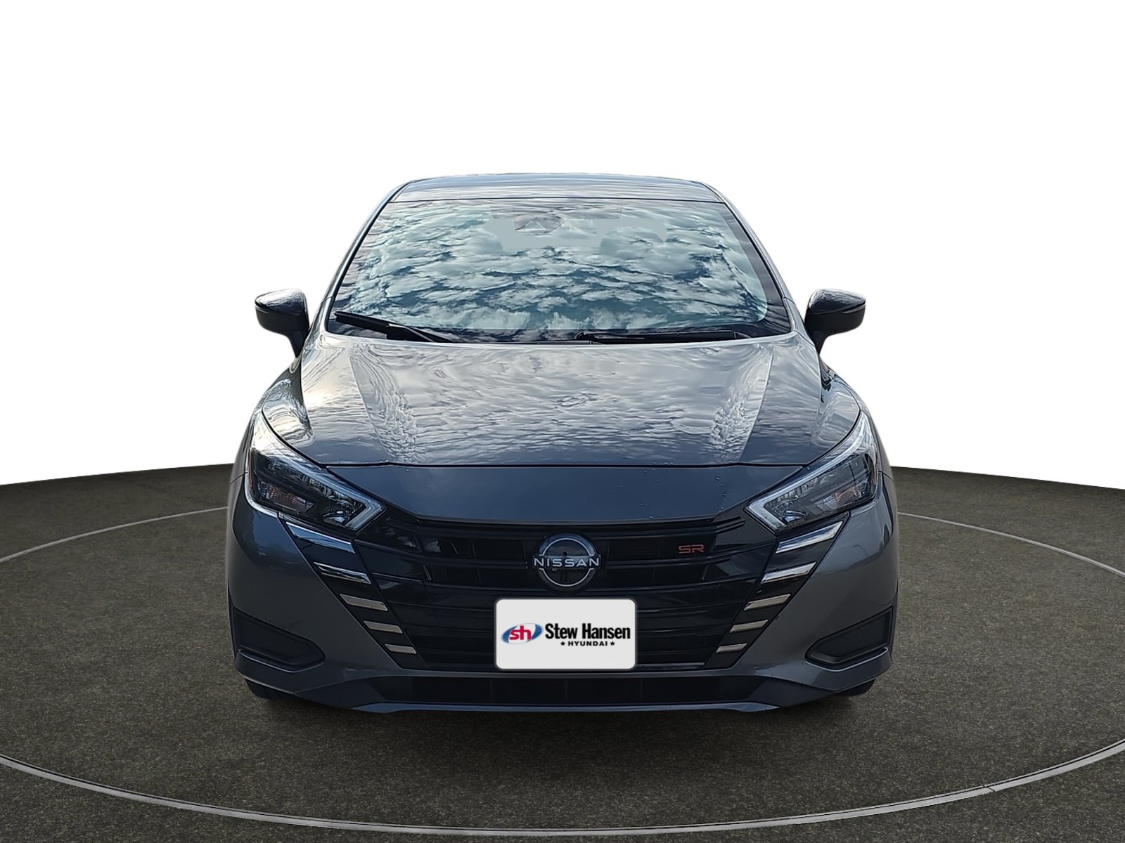 Used 2024 Nissan Versa SR FWD image 9