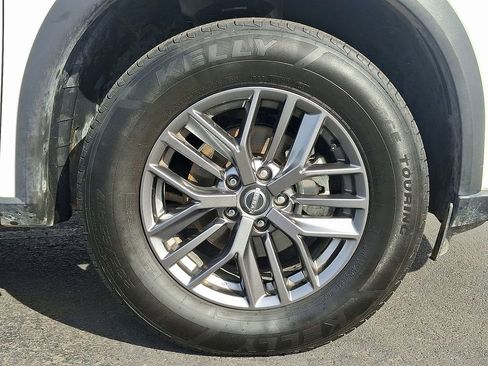 Used 2024 Nissan Rogue S image 8