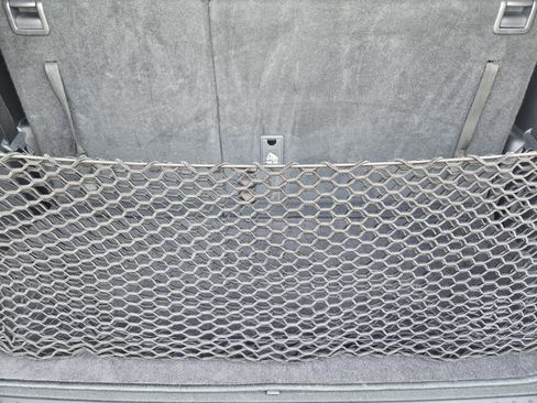 Used 2024 Toyota Highlander XLE image 31