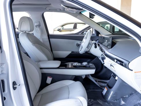 New 2026 Genesis GV60 AWD image 26