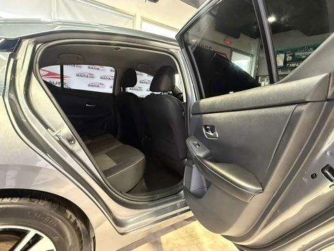 Used 2022 Nissan Sentra SV FWD image 36