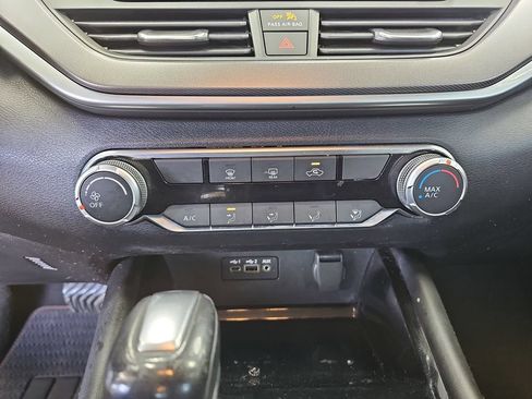 Used 2023 Nissan Altima 2.5 SR FWD image 23