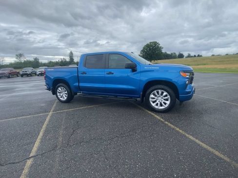 Certified 2023 Chevrolet Silverado 1500 Custom AWD/4WD image 2