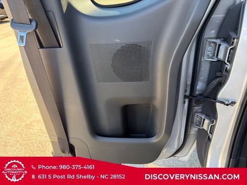 Certified 2017 Nissan Frontier SV image 29