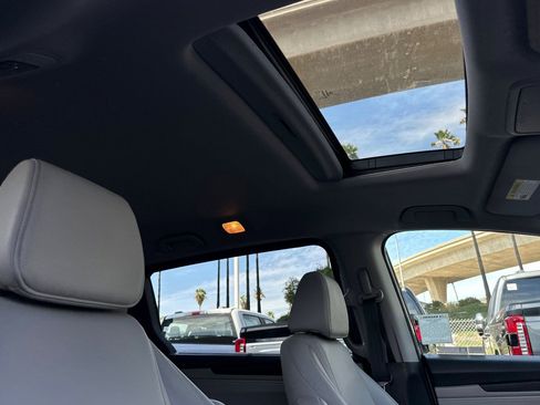Used 2019 Honda Odyssey EX-L image 17