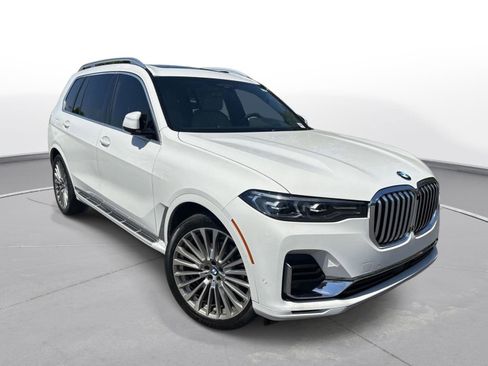 Used 2021 BMW X7 xDrive40i w/ Premium Package 2 AWD/4WD image 4