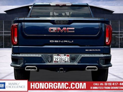 Used 2021 GMC Sierra 1500 Denali w/ Denali Ultimate Package AWD/4WD image 5