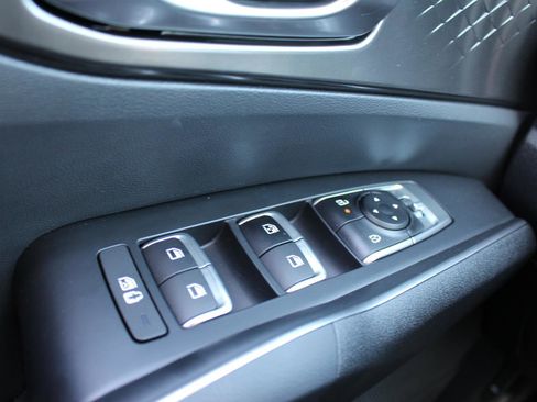 Certified 2025 Kia Sorento EX image 28