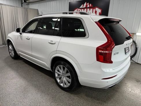 Used 2018 Volvo XC90 T6 Momentum w/ Convenience Package AWD/4WD image 6