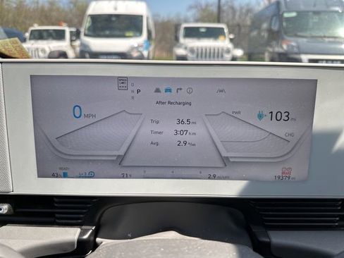 Used 2024 Hyundai Ioniq 5 SEL image 8