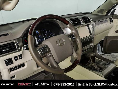 Used 2019 Lexus GX 460 Premium w/ Premium Package AWD/4WD image 4