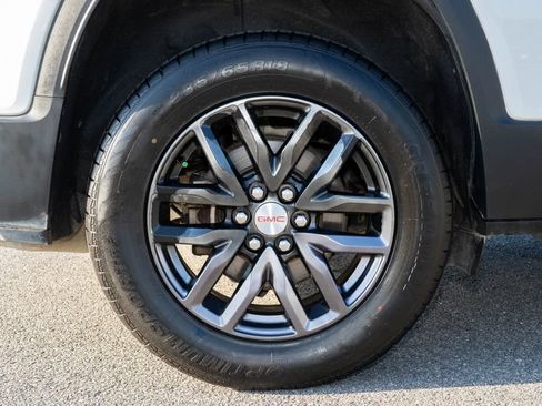 Used 2019 GMC Acadia SLT FWD image 36