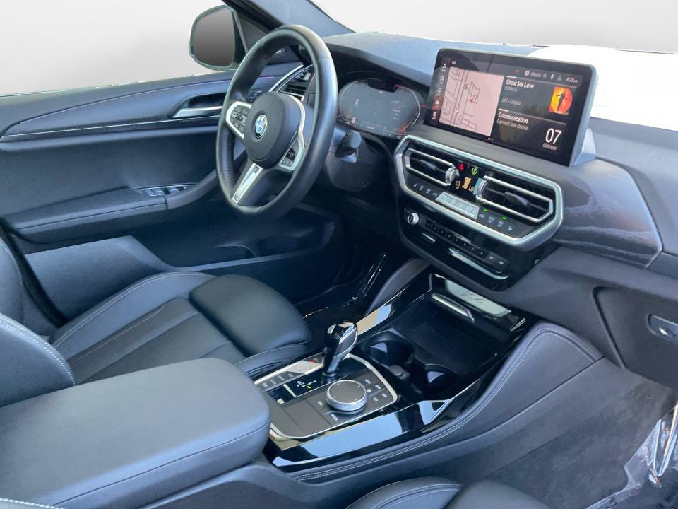 Used 2025 BMW X4 xDrive30i w/ Premium Package AWD/4WD image 32