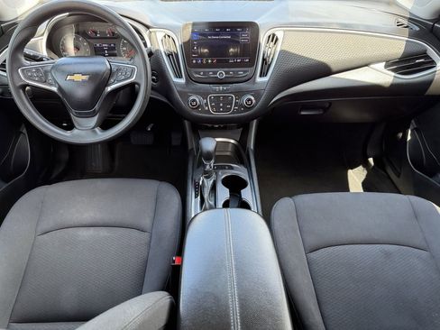 Used 2024 Chevrolet Malibu LT FWD image 17