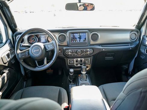 Used 2022 Jeep Gladiator Willys image 21