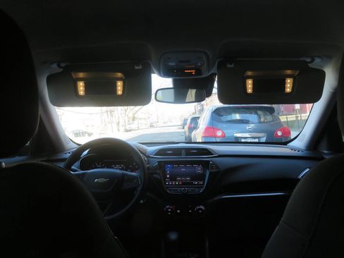 Used 2021 Chevrolet TrailBlazer LT w/ Convenience Package image 13