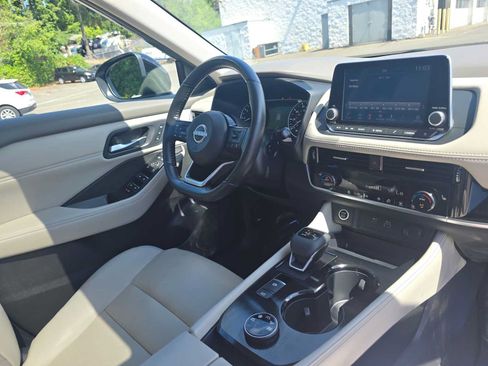 Used 2023 Nissan Rogue SL AWD/4WD image 10