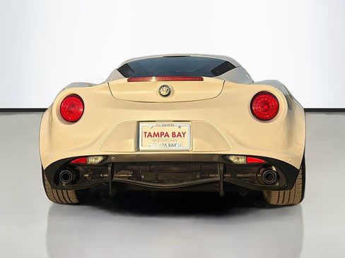 Used 2016 Alfa Romeo 4C Base w/ Convenience Group - Coupe image 4