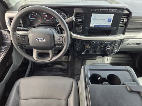 Used 2023 Ford F350 XL image 25