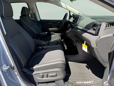 New 2026 Honda Odyssey Elite image 15