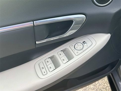 Certified 2023 Hyundai Sonata SEL image 19