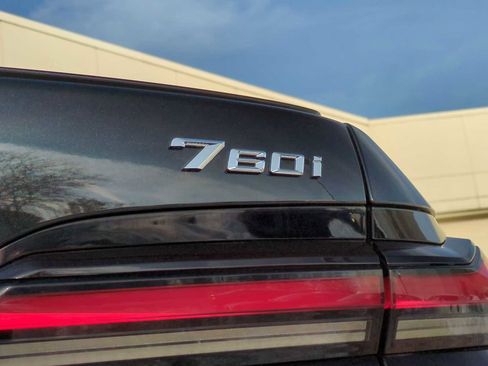 Certified 2024 BMW 760i xDrive 760i xDrive w/ Executive Package image 13