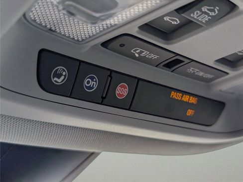 Used 2017 GMC Acadia SLT FWD image 26