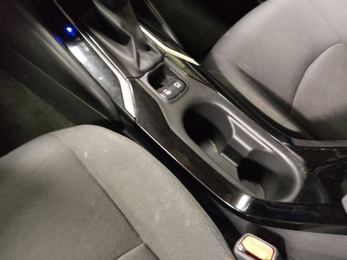 Used 2020 Toyota Corolla LE image 26