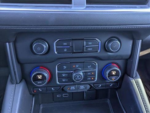 Used 2022 Chevrolet Tahoe LT w/ LT Signature Plus Package image 20