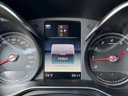 Used 2019 Mercedes-Benz GLC 300 4MATIC Coupe image 22