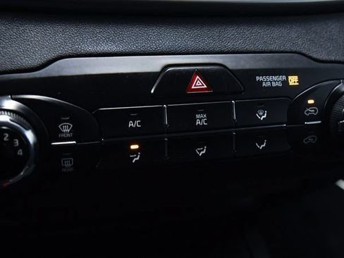 Used 2019 Kia Sorento FWD image 14