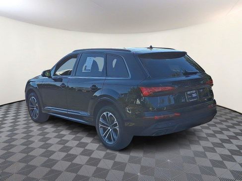 Certified 2025 Audi Q7 2.0T Premium w/ Convenience Plus Package AWD/4WD image 4