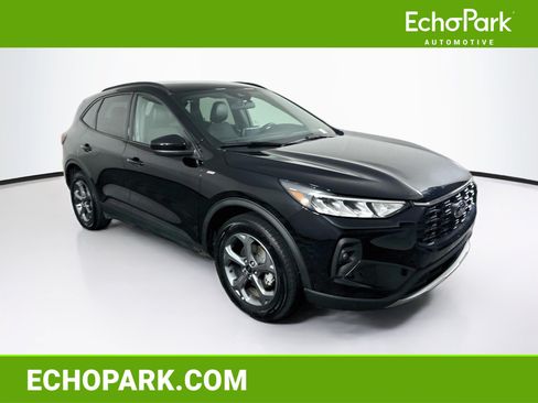 Used 2025 Ford Escape ST-Line Select AWD/4WD image 1