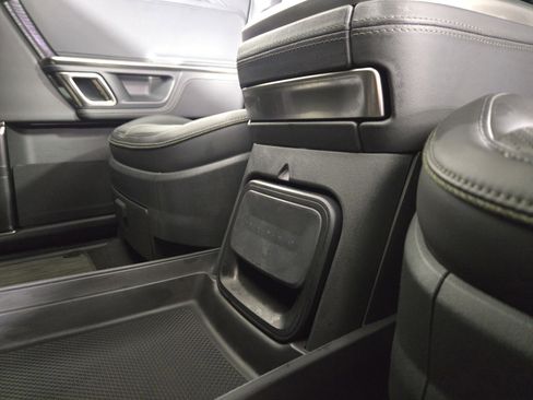 Used 2023 Rivian R1S Adventure image 33