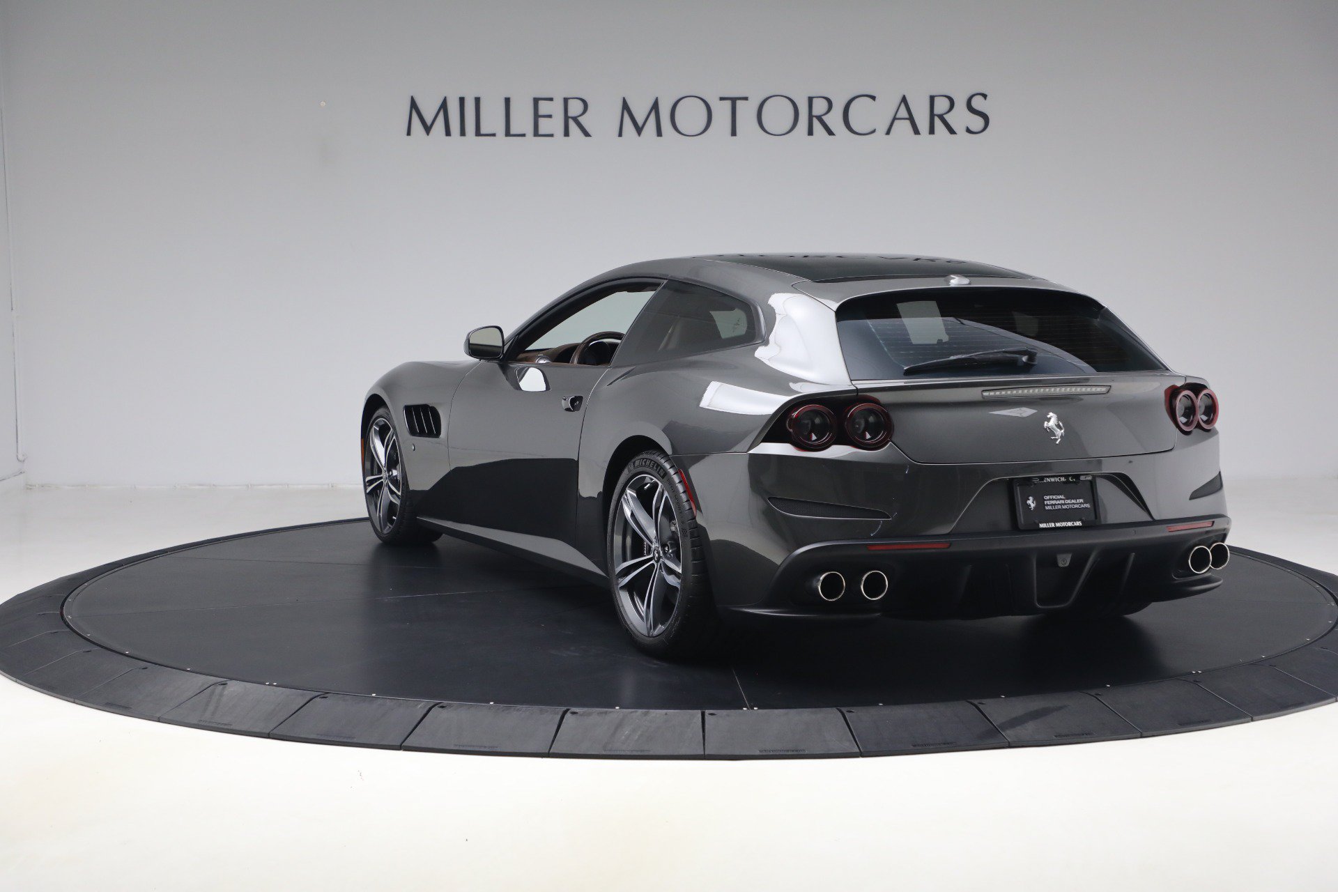 Certified 2019 Ferrari GTC4Lusso AWD/4WD image 6