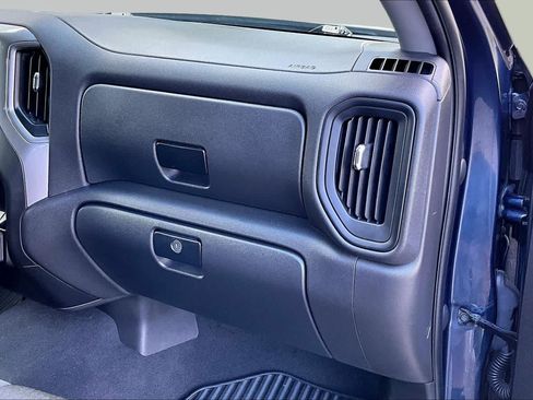 Used 2022 Chevrolet Silverado 1500 Custom AWD/4WD image 19