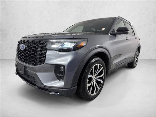 Used 2025 Ford Explorer ST-Line AWD/4WD image 7