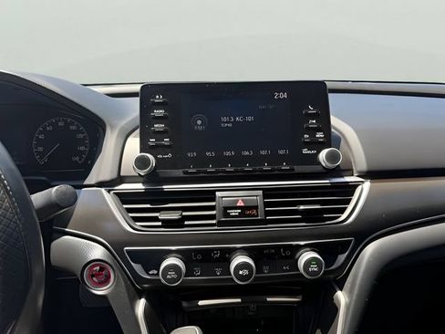 Used 2019 Honda Accord LX image 14