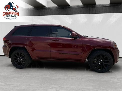 Used 2022 Jeep Grand Cherokee Laredo X RWD image 6