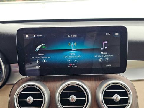Used 2022 Mercedes-Benz GLC 300 image 25